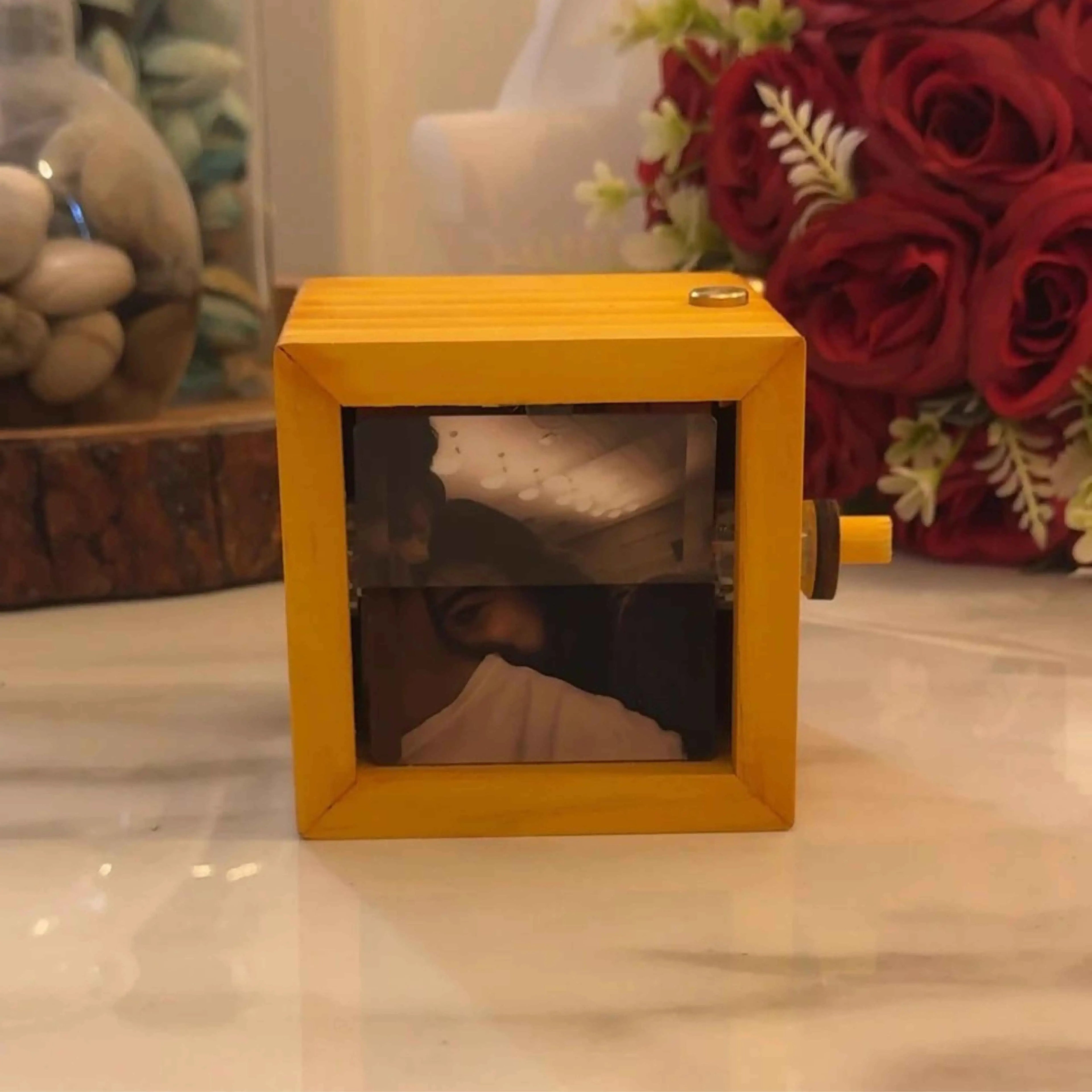 Işıklı Özel Fotoğraf Kutusu – Kişiye Özel Hediye | NISHORA