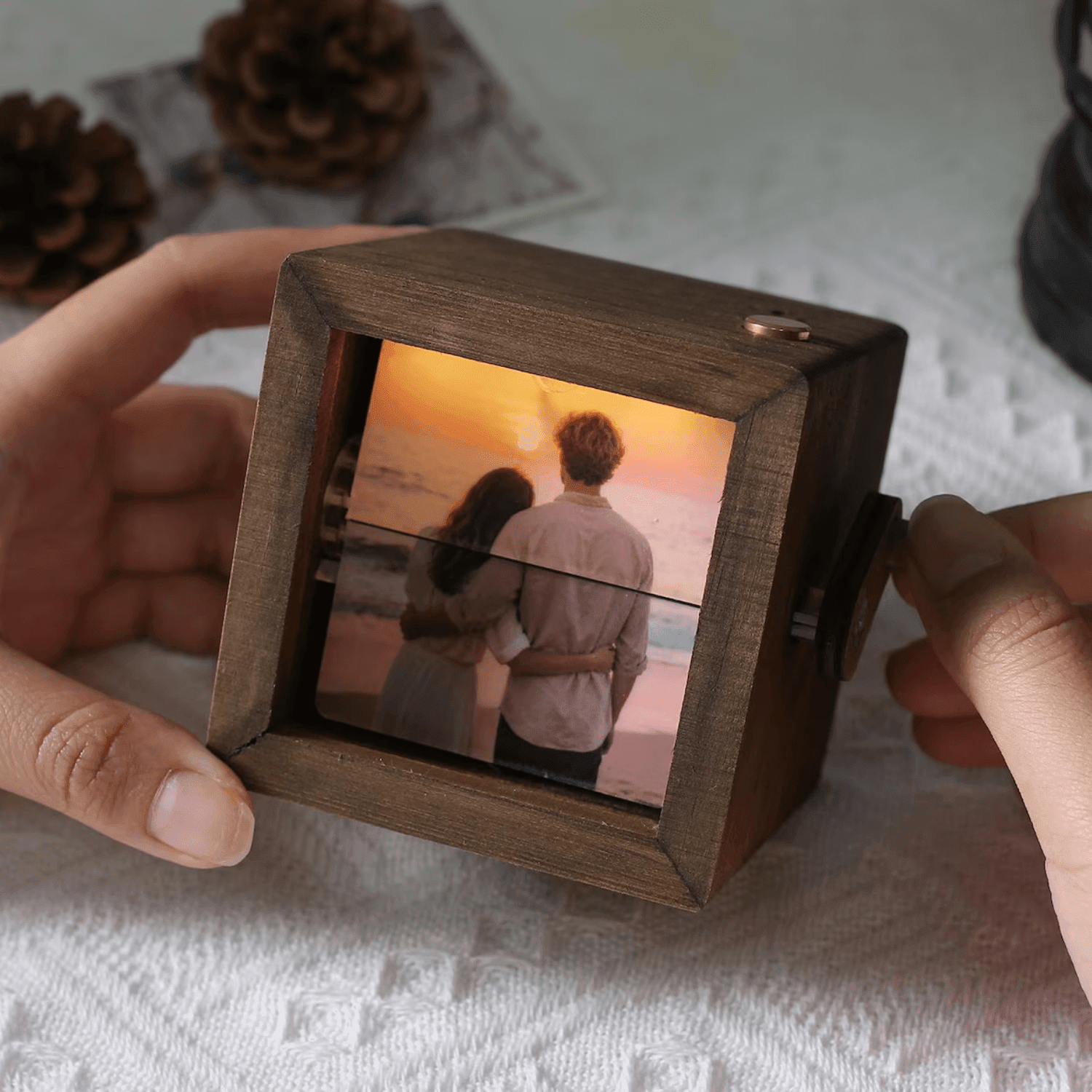 Işıklı Özel Fotoğraf Kutusu – Kişiye Özel Hediye | NISHORA