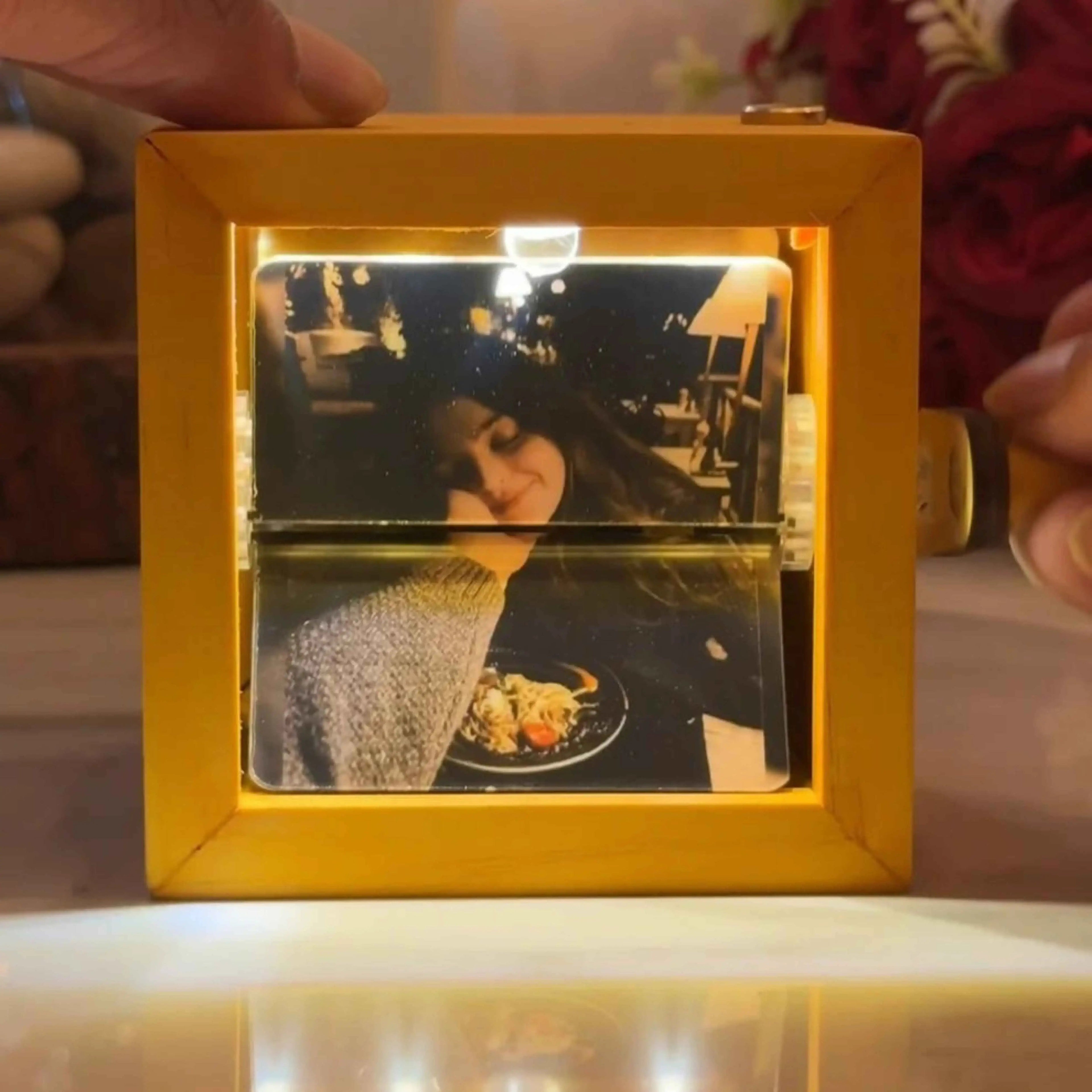 Renkli ışıklı fotoğraf kutusu – kişiye özel el yapımı LED hediye kutusu, romantik anı tasarımı NISHORA